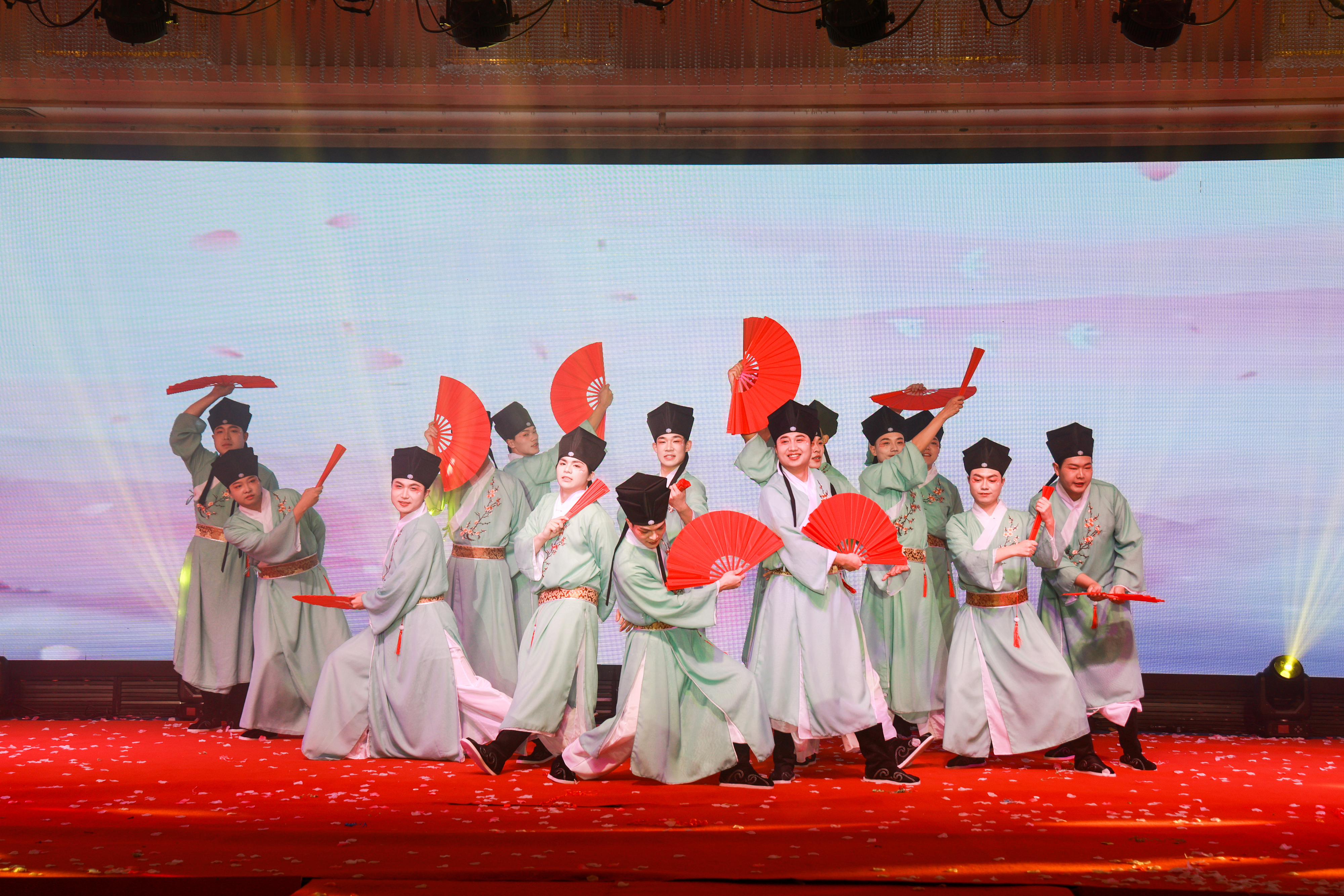 節(jié)目14.jpg 節(jié)目14.jpg