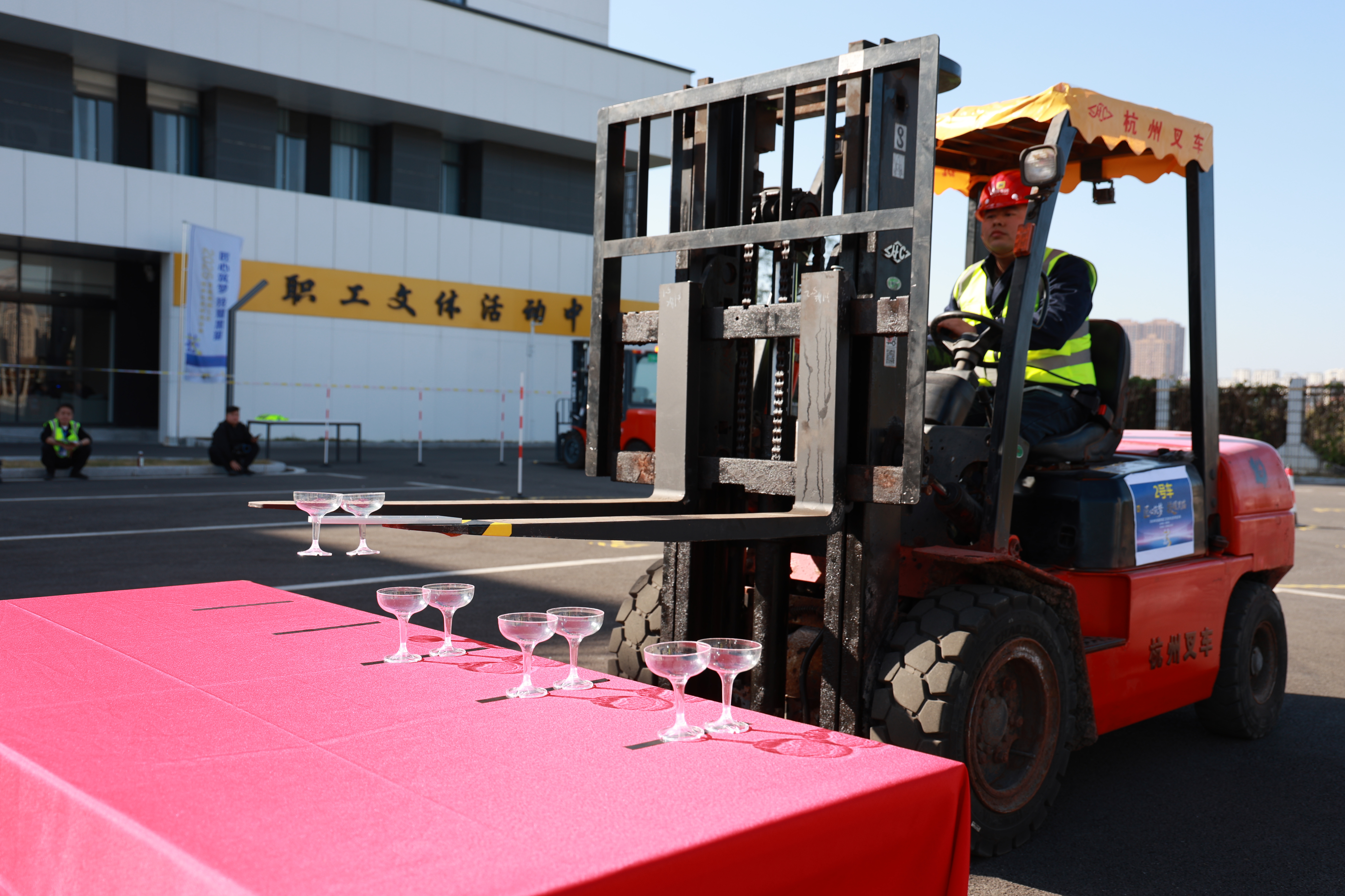 2cee1698a46834b40a9b9385bcd5785c.jpg 2cee1698a46834b40a9b9385bcd5785c.jpg